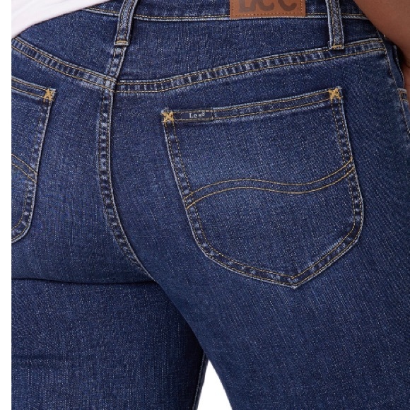 Lee Women's Midrise Capri - Picture 3 of 4